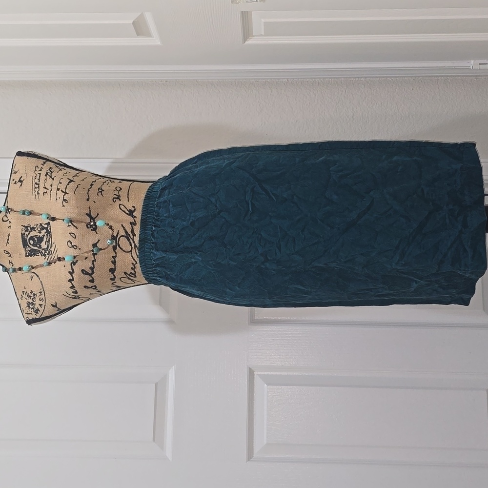 Point of View Collection, 100% silk skirt